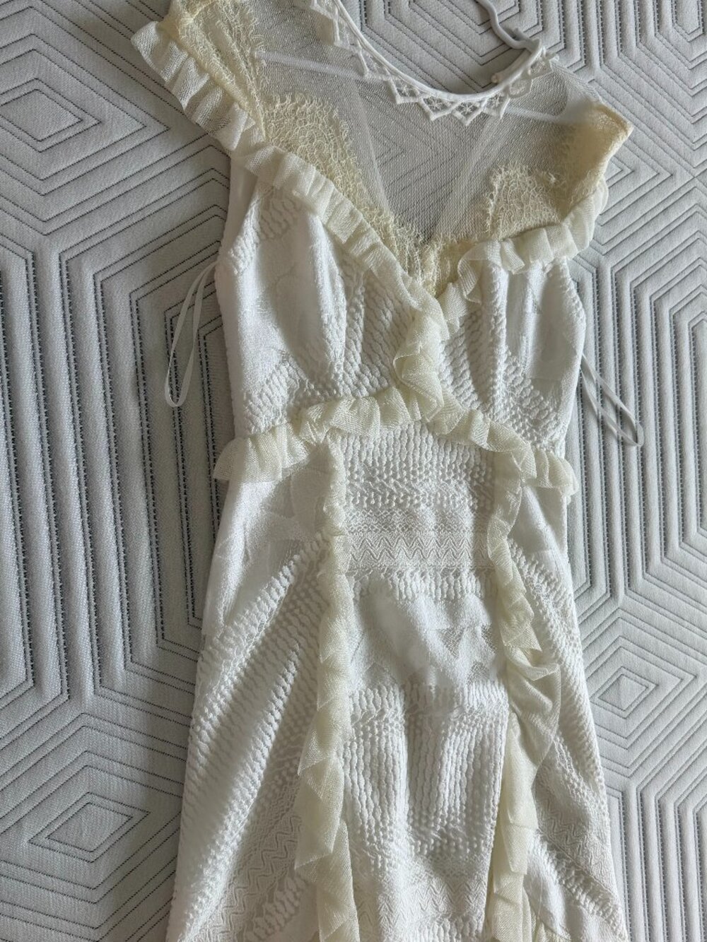 Three Floor white dress, US size 4, new, never worn.